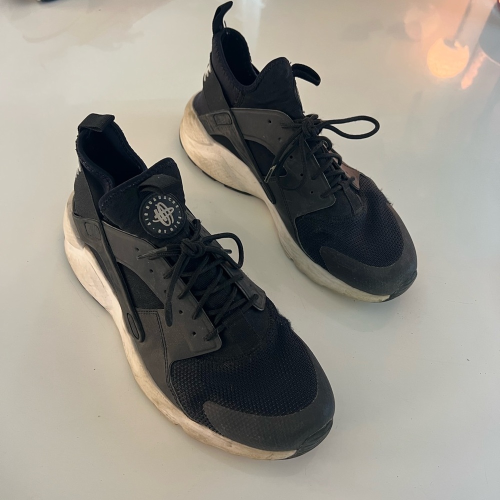 Nike Huarache - men’s size 10